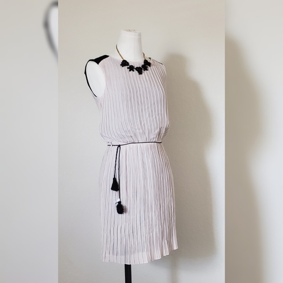 3 for $20 Jennifer Lopez Tie Waisted Dress - Picture 3 of 3